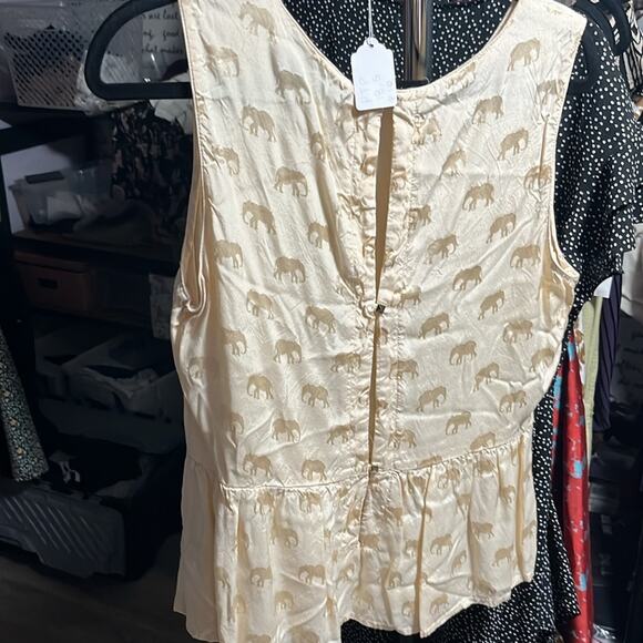 Forever 21 Elephant Motif Peplum Top sz Large - Picture 2 of 2